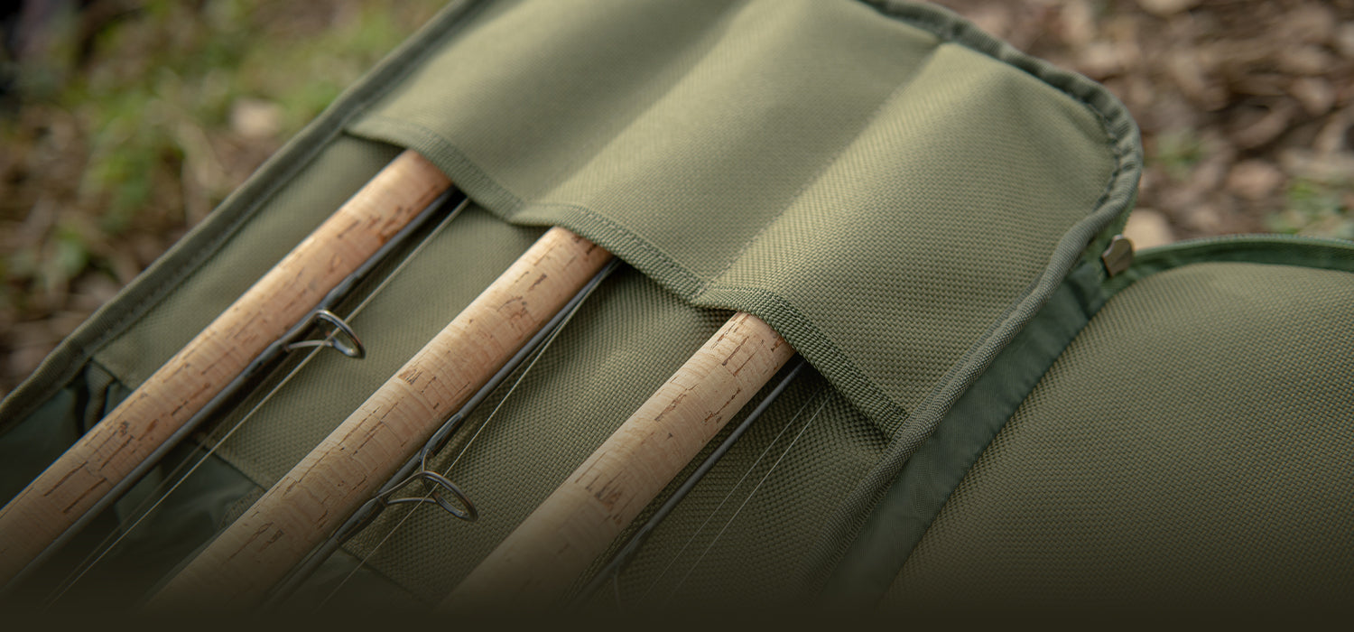 bag carp tackle Korum Progress Roving Kit Green this fishing tackle box is designed with a removable and waterproof cell phone pouch and ID holder Daiwa Infinity Barrow Tackle Bag
