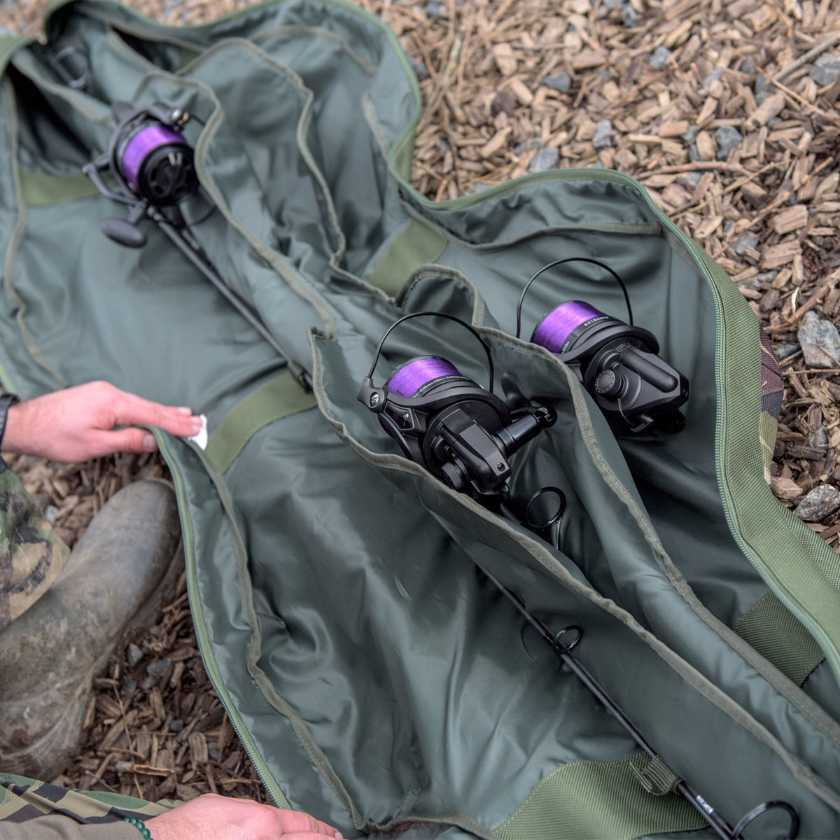 Tactical HD Compact 3 Rod Holdall 12ft Bag Holdall Wychwood