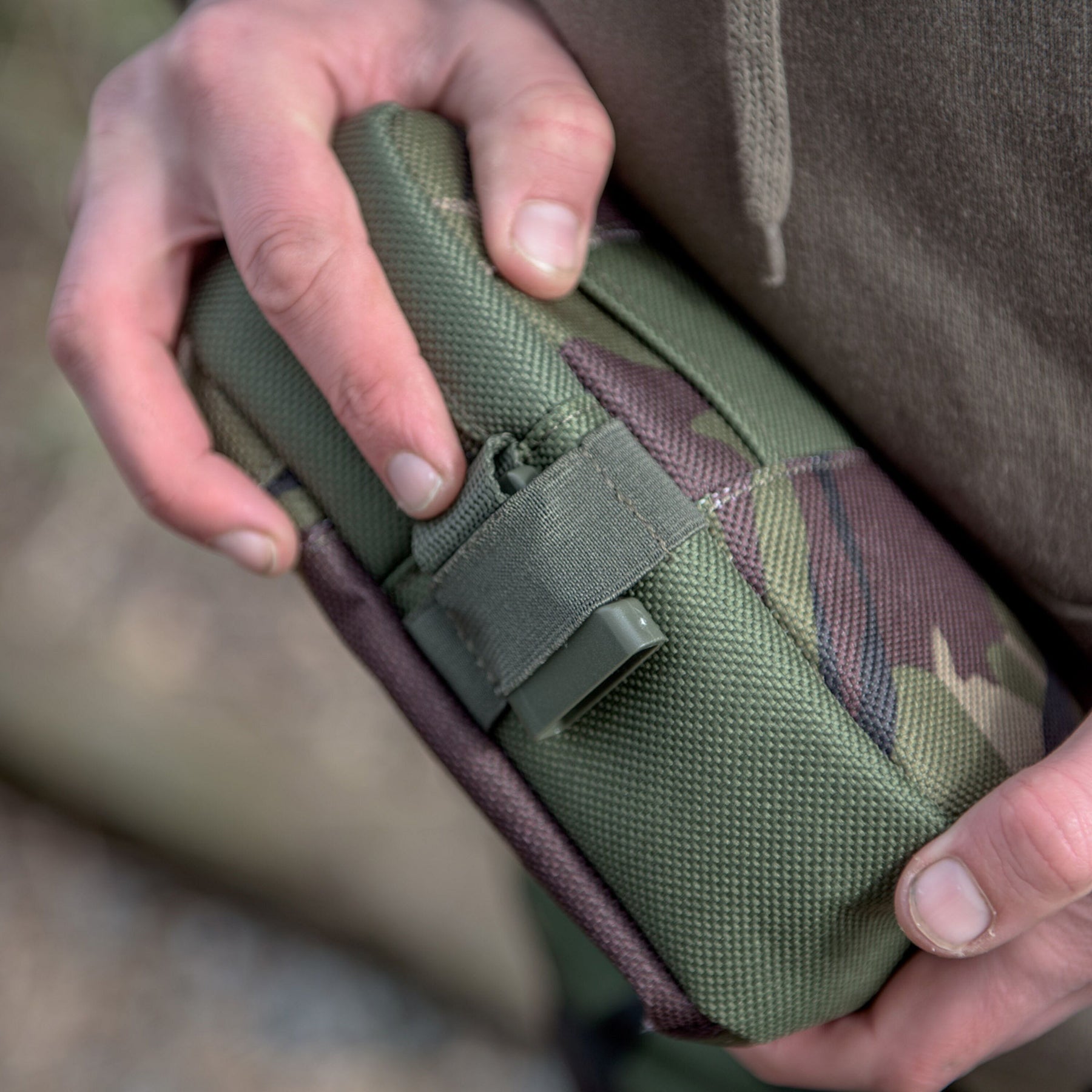 Tactical Hd Compact Essentials Bag   Wychwood