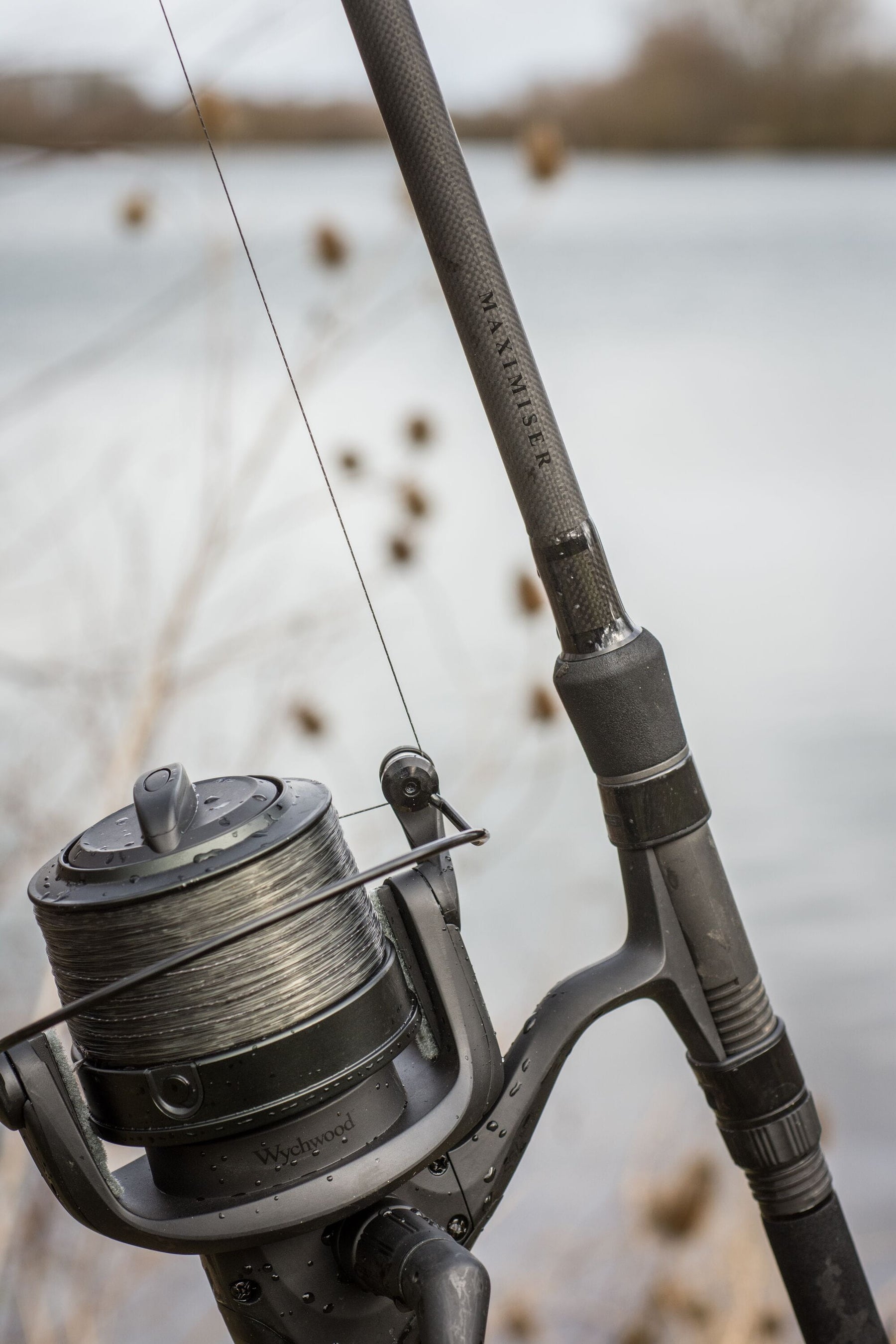 Maximiser 12ft 9in 3.5lb EVA Carp Fishing Rod  Carp Rod Wychwood