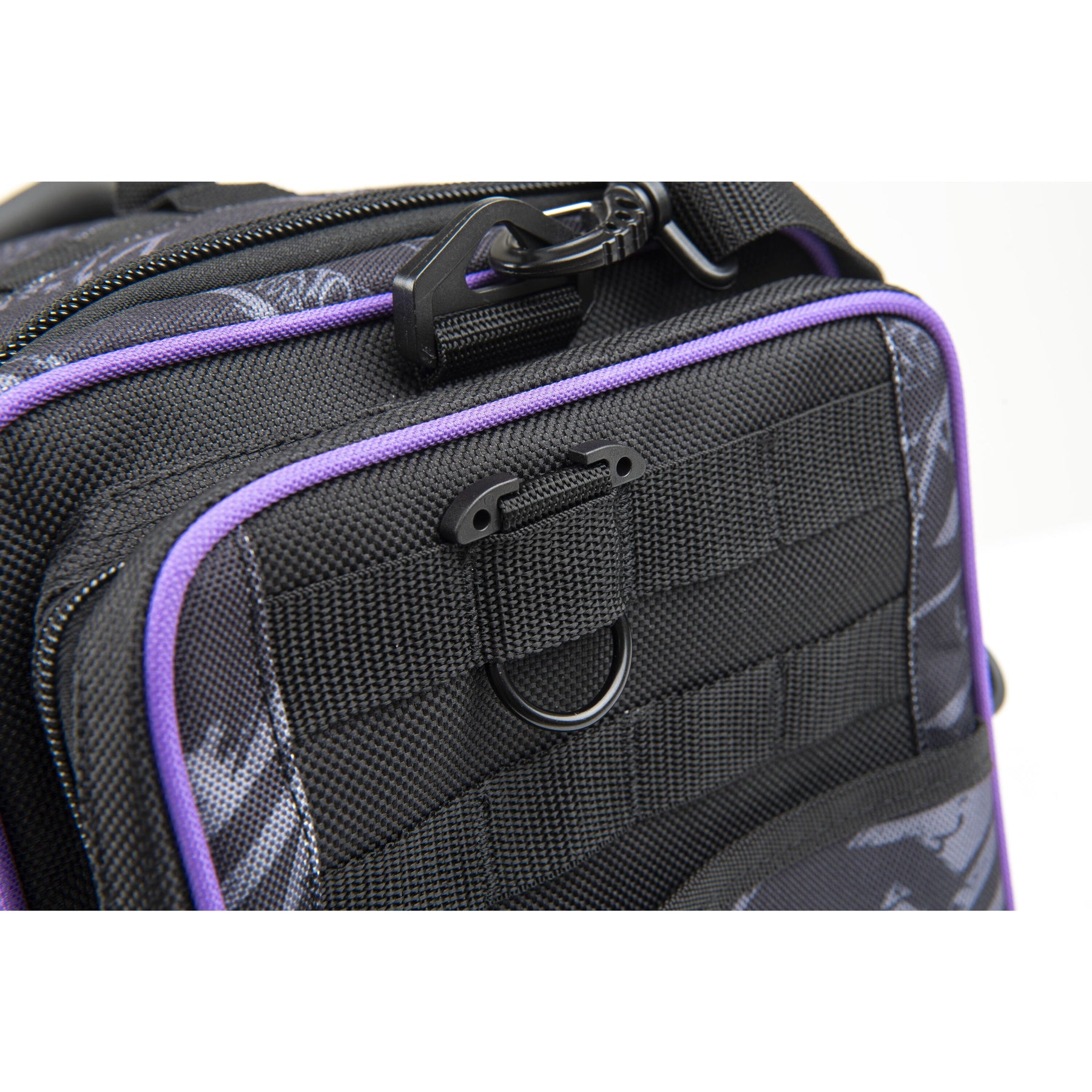 Agitator HD Medium Lure bag