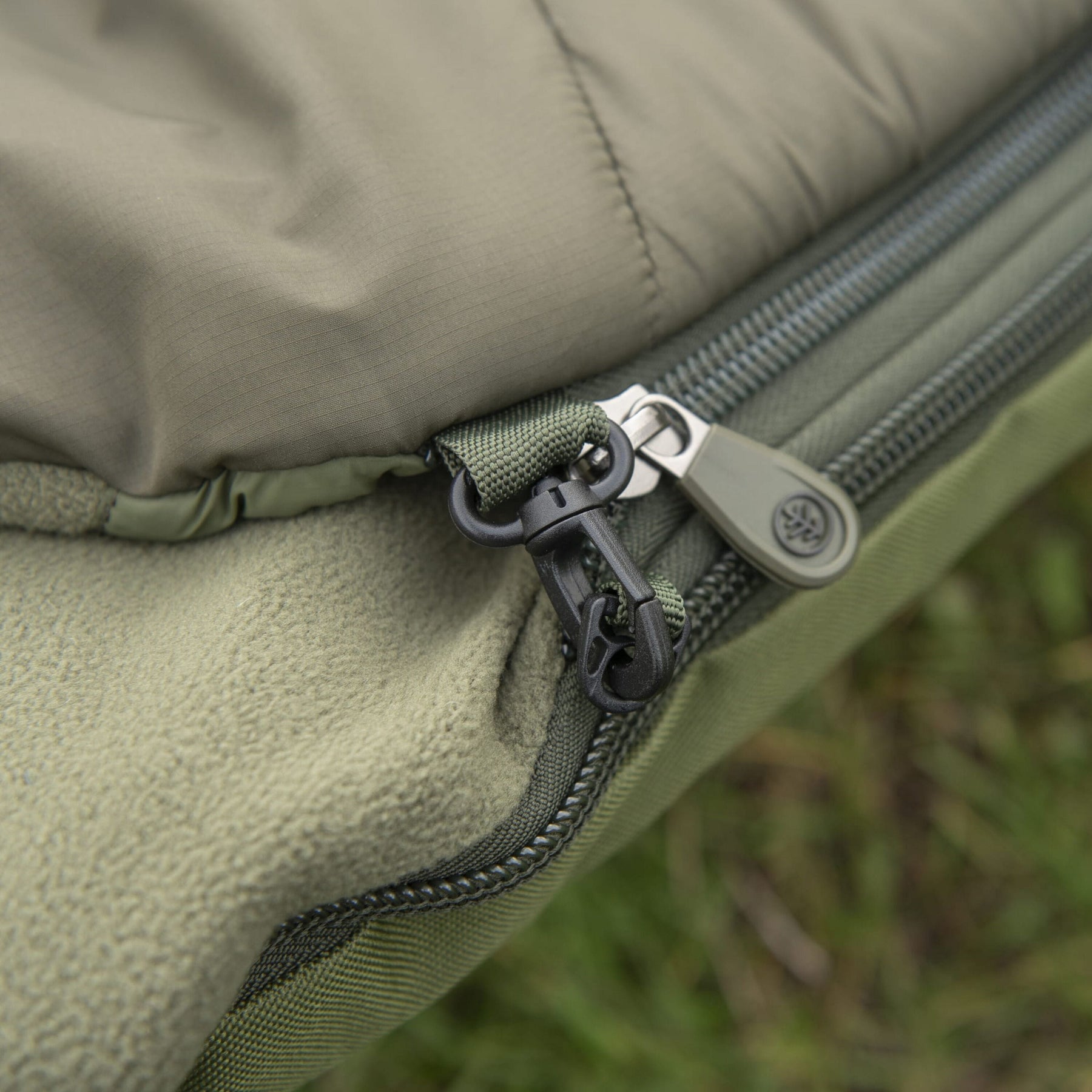 Epic Compact 6 Leg Bed Chair Sleep System