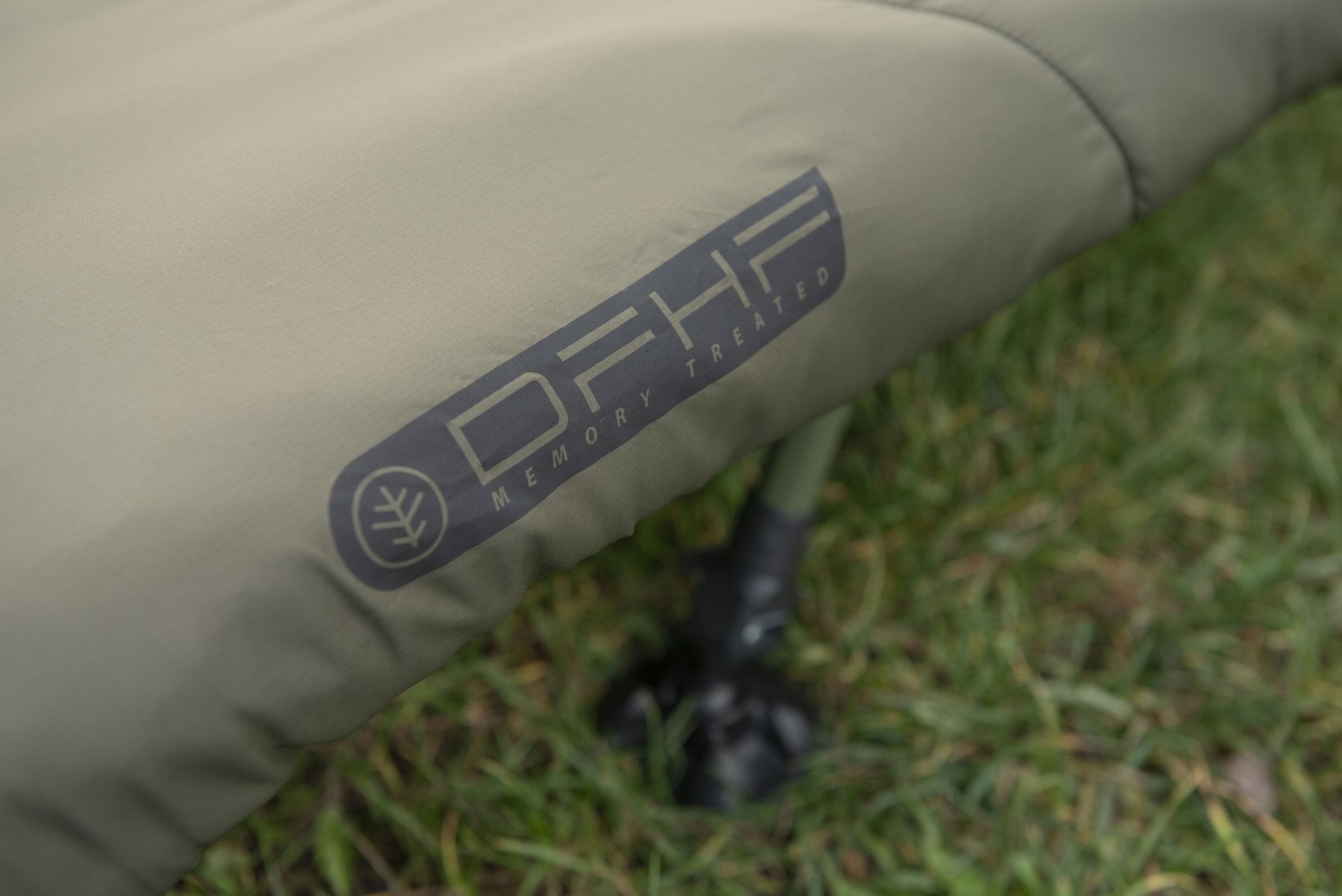 Epic 6 Leg Bed Chair Sleep System   Wychwood